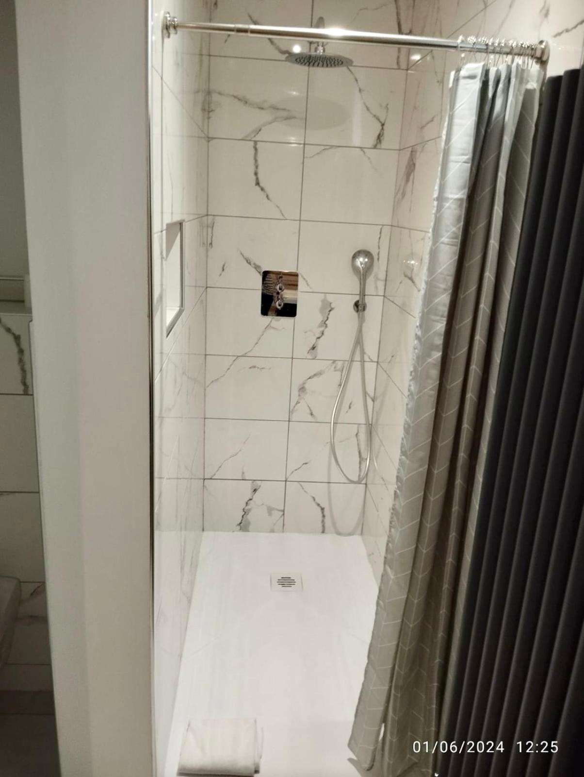 Sainte Cecile 1- Appartement Spacieux Et Lumineux 비시 외부 사진